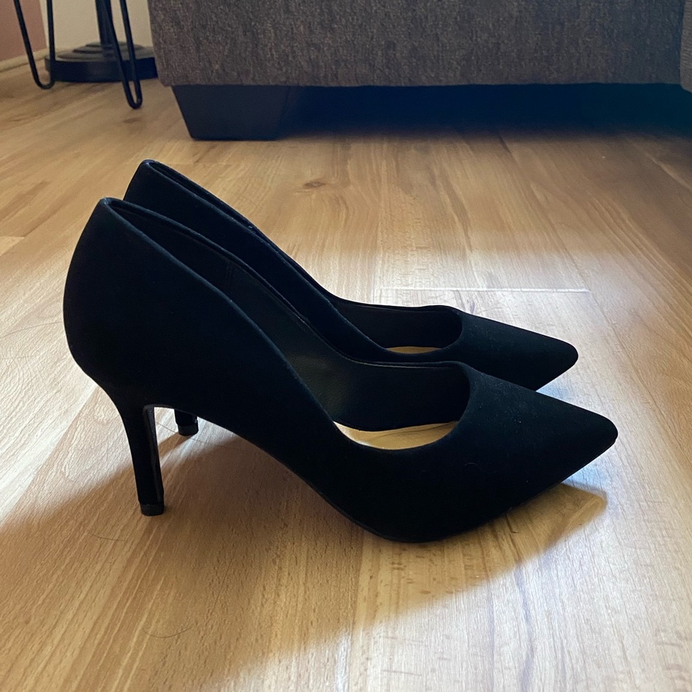 Black Stiletto Pumps